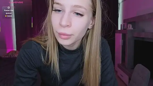 Elis Fox online show from 03.17.26