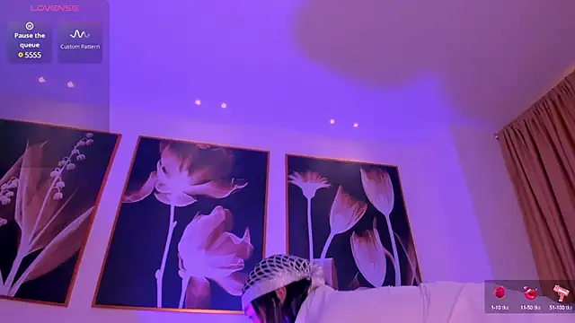 Snapshot of SamanthaConnor_ chatting on 01.23.25 SamanthaConnor online show from 01.23.25