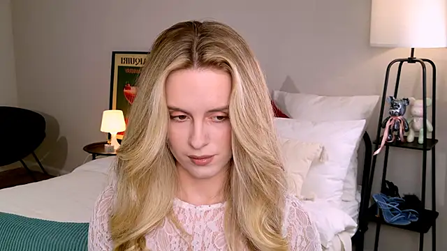 RozzitaBedberry online show from 10.06.25