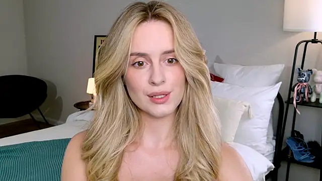 RozzitaBedberry online show from 10.12.25