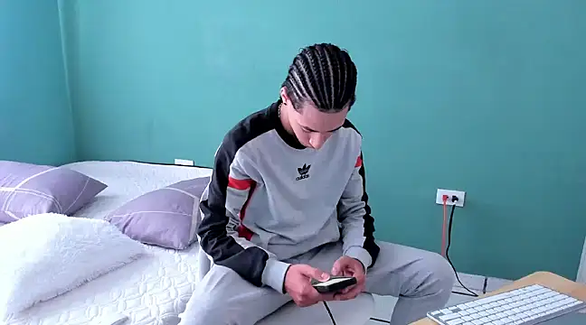 Chandler ken online show from 12.04.24