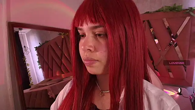 Snapshot of Haelycute chatting on 10.04.25 Haelycute online show from 10.04.25