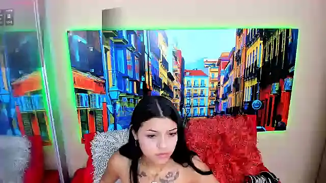 CristalLoren online show from 12.24.24