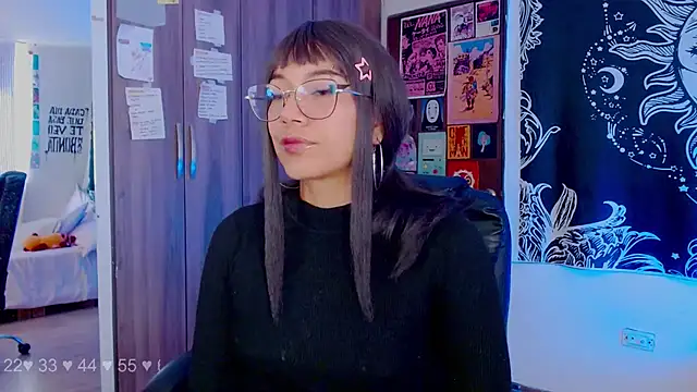 Snapshot of melissahowl chatting on 10.15.25 melissahowl online show from 10.15.25