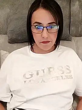 IsisBlake online show from 01.17.25