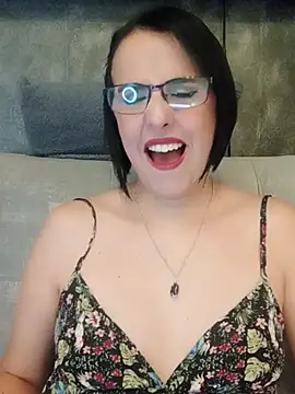 IsisBlake online show from 02.13.25