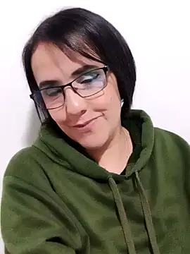 IsisBlake online show from 03.18.25