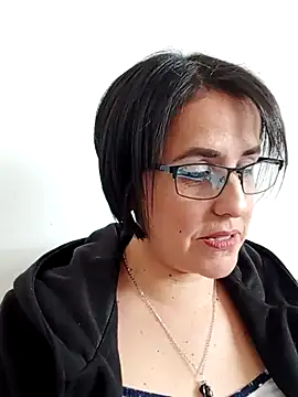 IsisBlake online show from 03.18.25