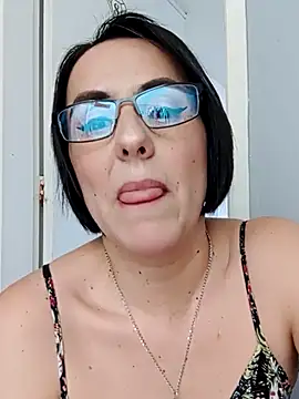 IsisBlake online show from 03.22.25