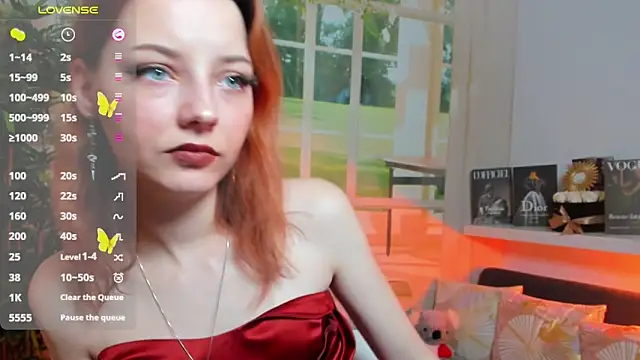 Snapshot of pretty_little_thing chatting on 03.14.25 pretty little thing online show from 03.14.25