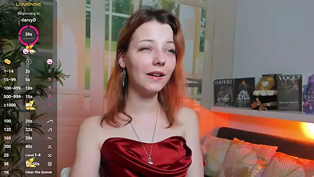 Snapshot of pretty_little_thing chatting on 03.14.25 pretty little thing online show from 03.14.25