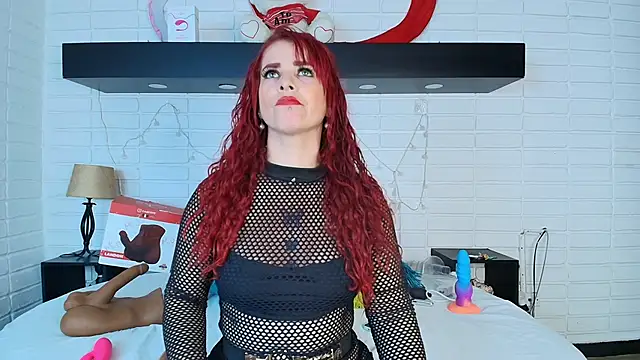 Snapshot of HannaBrave chatting on 03.06.25 HannaBrave online show from 03.06.25
