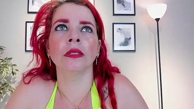 Snapshot of HannaBrave chatting on 02.20.26 HannaBrave online show from 02.20.26