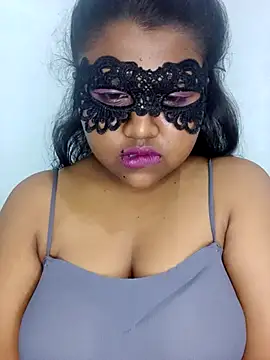 Snapshot of Sexy--queen1 chatting on 10.01.25 Sexy--queen1 online show from 10.01.25