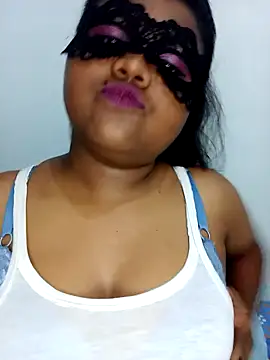 Snapshot of Sexy--queen1 chatting on 10.03.25 Sexy--queen1 online show from 10.03.25