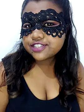 Snapshot of Sexy--queen1 chatting on 11.03.25 Sexy--queen1 online show from 11.03.25