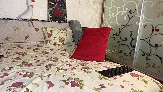 Snapshot of Stick_Twlx chatting on 10.03.25 Stick Twlx online show from 10.03.25