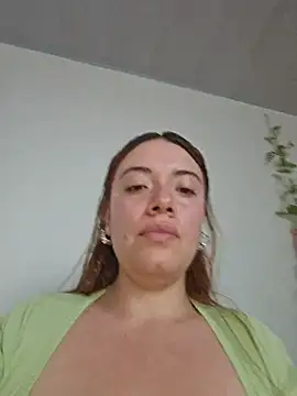 Snapshot of valery_mora chatting on 10.09.25 valery mora online show from 10.09.25