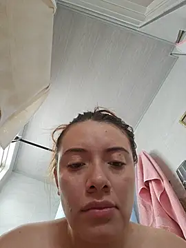 Snapshot of valery_mora chatting on 10.20.25 valery mora online show from 10.20.25