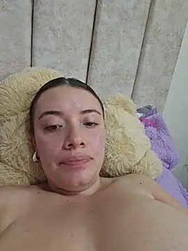 Snapshot of valery_mora chatting on 02.14.26 valery mora online show from 02.14.26