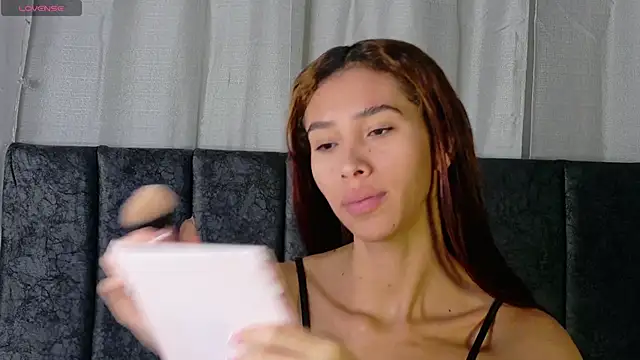 Iamkarlaa doll online show from 10.06.25