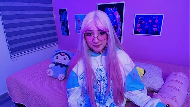 Snapshot of Miwa_violet chatting on 02.13.26 Miwa violet online show from 02.13.26