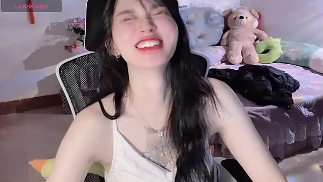    Nari    online show from 02.24.25