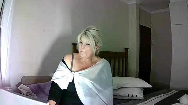 Miahotmilf online show from 12.30.24