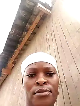 Snapshot of lovelyassbitch chatting on 01.05.25 lovelyassbitch online show from 01.05.25