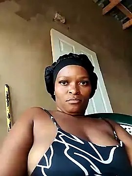 Snapshot of lovelyassbitch chatting on 01.12.25 lovelyassbitch online show from 01.12.25