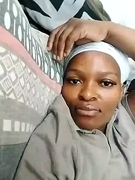 Snapshot of lovelyassbitch chatting on 01.22.25 lovelyassbitch online show from 01.22.25