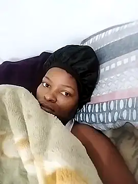 Snapshot of lovelyassbitch chatting on 02.19.25 lovelyassbitch online show from 02.19.25