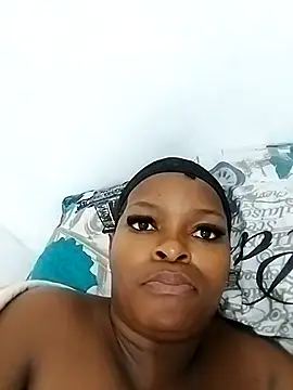 Snapshot of lovelyassbitch chatting on 03.17.25 lovelyassbitch online show from 03.17.25