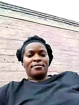 Snapshot of lovelyassbitch chatting on 03.21.25 lovelyassbitch online show from 03.21.25