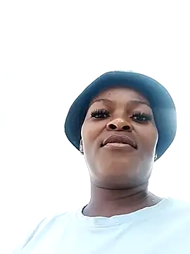 Snapshot of lovelyassbitch chatting on 03.22.25 lovelyassbitch online show from 03.22.25