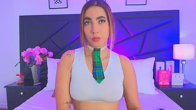 SophieCarther online show from 11.13.25