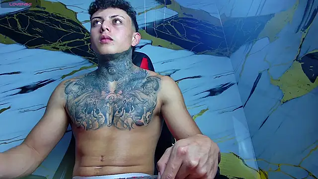 Snapshot of Kevin22_222 chatting on 02.06.25 Kevin22 222 online show from 02.06.25