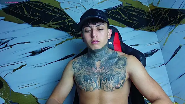 Snapshot of Kevin22_222 chatting on 02.28.25 Kevin22 222 online show from 02.28.25