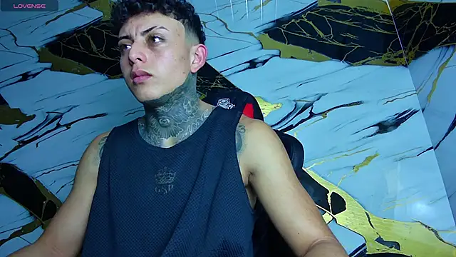 Snapshot of Kevin22_222 chatting on 03.13.25 Kevin22 222 online show from 03.13.25