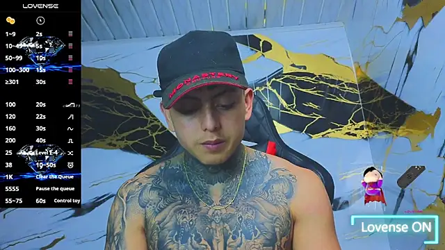 Snapshot of Kevin22_222 chatting on 09.22.25 Kevin22 222 online show from 09.22.25