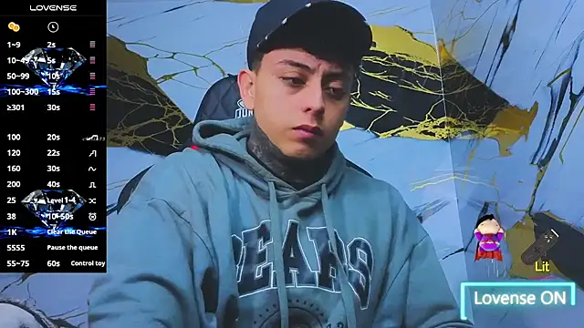 Snapshot of Kevin22_222 chatting on 09.27.25 Kevin22 222 online show from 09.27.25