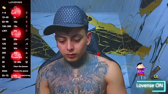 Snapshot of Kevin22_222 chatting on 10.26.25 Kevin22 222 online show from 10.26.25