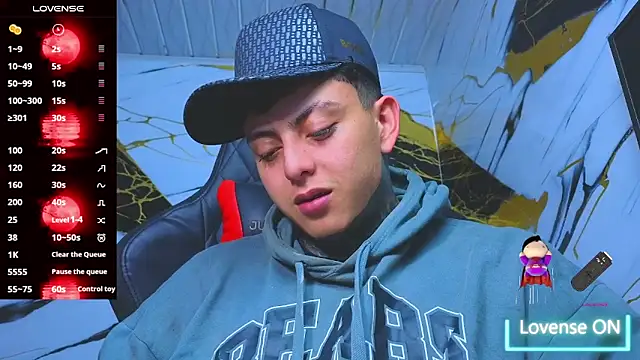 Snapshot of Kevin22_222 chatting on 10.30.25 Kevin22 222 online show from 10.30.25