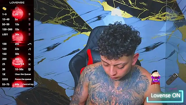 Snapshot of Kevin22_222 chatting on 11.10.25 Kevin22 222 online show from 11.10.25