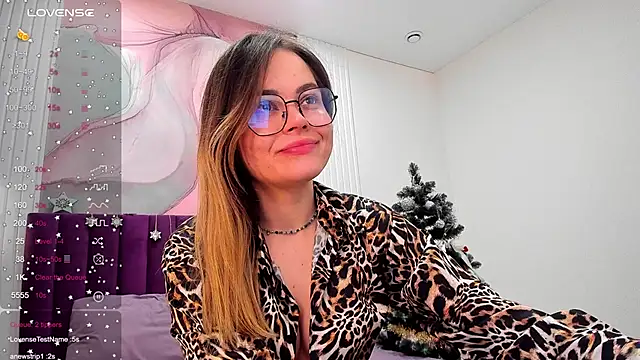 Kelly Cuutie online show from 12.23.24