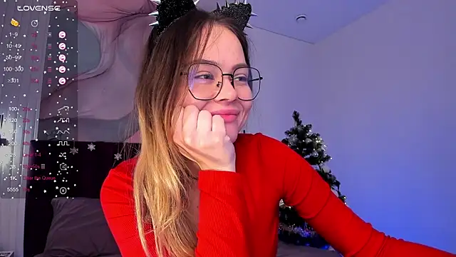 Kelly Cuutie online show from 12.28.24
