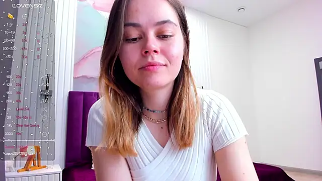 Kelly Cuutie online show from 03.21.25