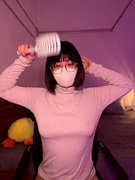 Snapshot of Baby_Claraa chatting on 11.03.25 Baby Claraa online show from 11.03.25