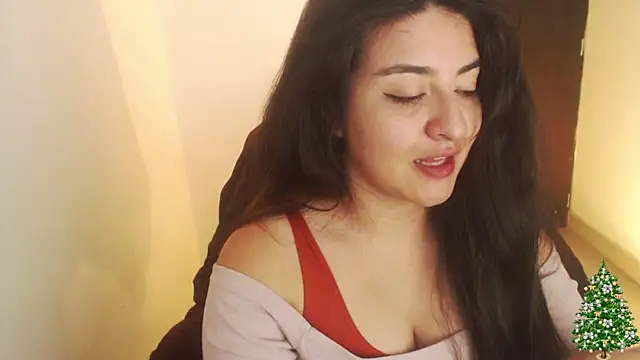 Snapshot of moritalatina chatting on 12.26.24 moritalatina online show from 12.26.24