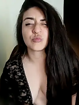 Snapshot of moritalatina chatting on 01.27.25 moritalatina online show from 01.27.25